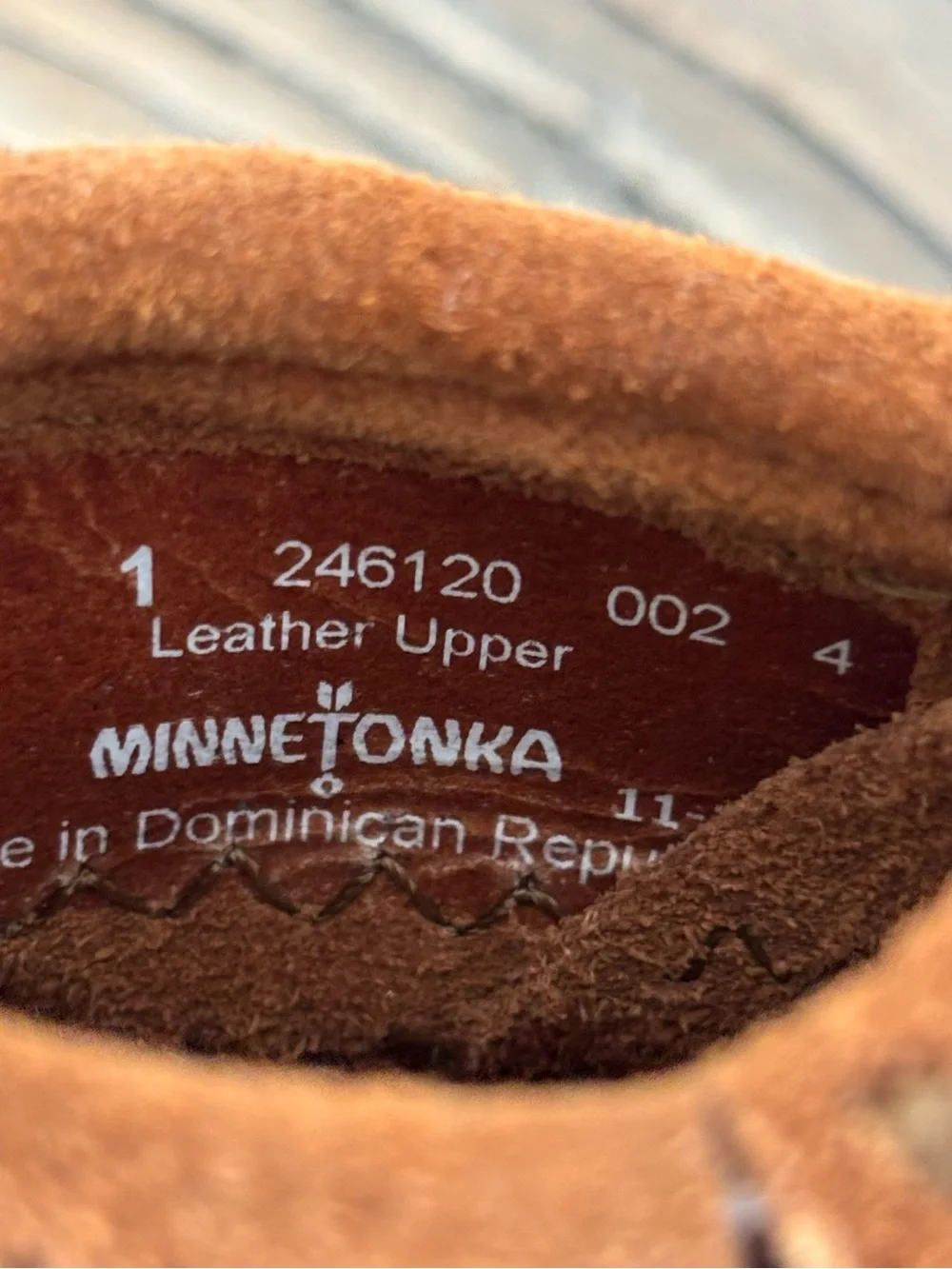 Minnetonka Infant Riley Bootie in Brown Suede Size 1